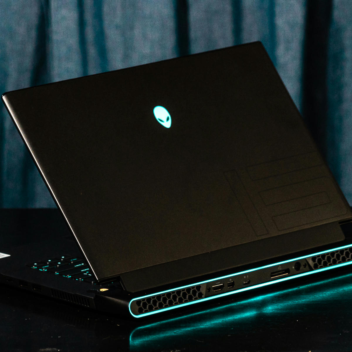 Alienware M15 R3 2070 Super 300Hz